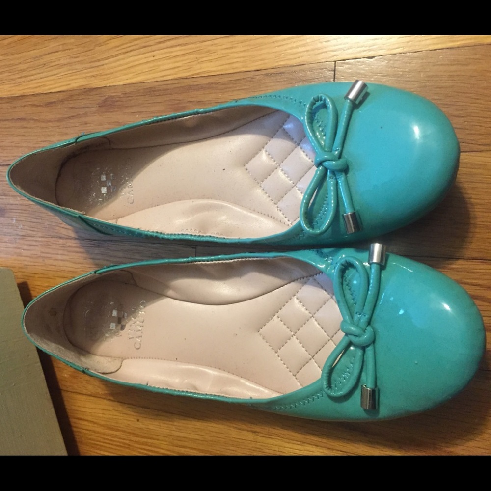 Turquoise patent leather Vince Camuto